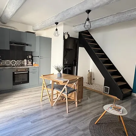 Sejour Paisible En Provence Apartment Lambesc Exterior photo