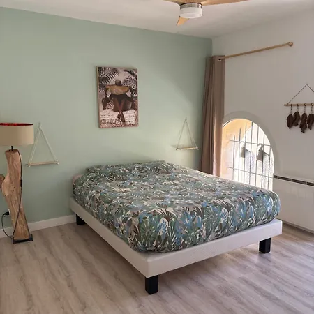 Sejour Paisible En Provence Apartment Lambesc Exterior photo